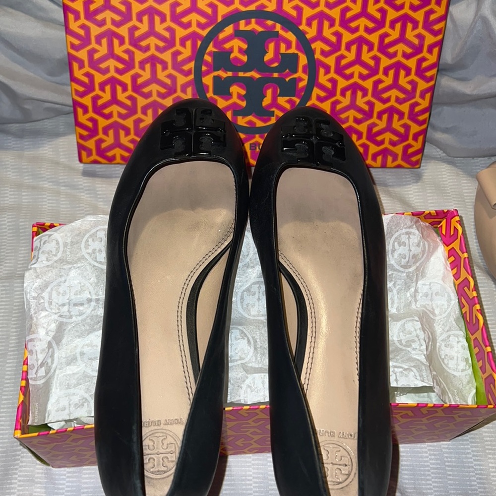 Tory Burch Ballet Flats (Black) Size 10
